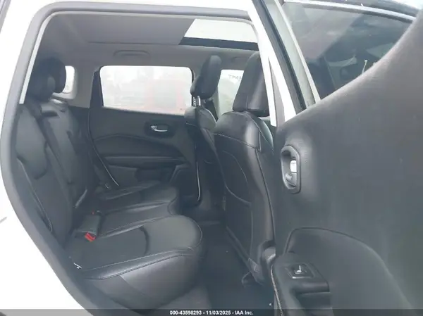 3C4NJCBB6LT205767 2020 JEEP COMPASS - Image 8