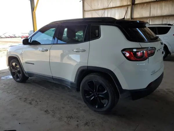 3C4NJCBB6LT205946 2020 JEEP COMPASS - Image 2