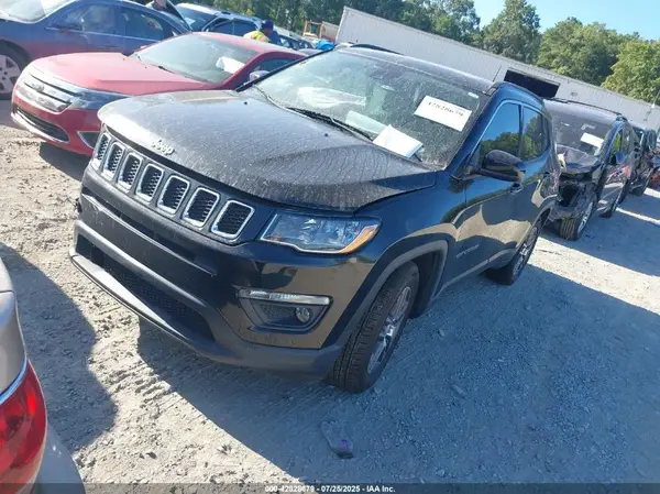 3C4NJCBB6LT224576 2020 JEEP COMPASS - Image 2