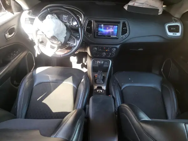 3C4NJCBB6LT229812 2020 JEEP COMPASS - Image 8