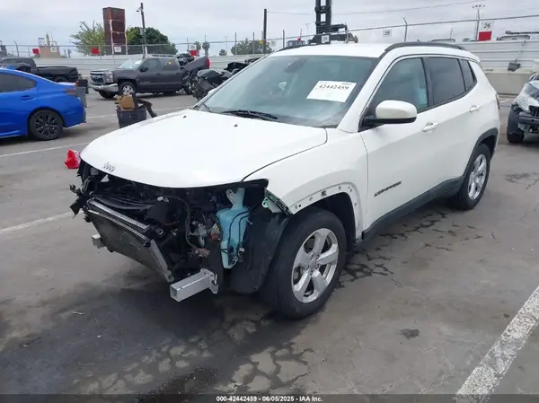 3C4NJCBB6MT538682 2021 JEEP COMPASS - Image 2