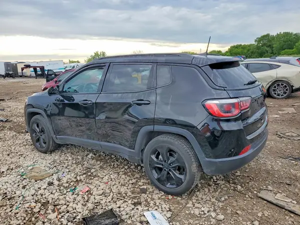 3C4NJCBB6MT585632 2021 JEEP COMPASS - Image 2