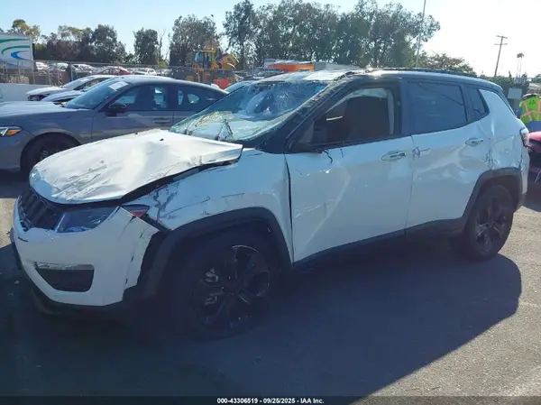 3C4NJCBB6MT588594 2021 JEEP COMPASS - Image 2