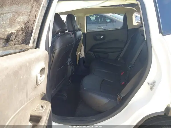 3C4NJCBB6MT588594 2021 JEEP COMPASS - Image 8