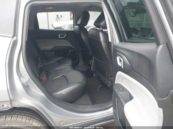 3C4NJCBB6NT137473 2022 JEEP COMPASS - Image 8