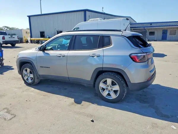 3C4NJCBB6NT139000 2022 JEEP COMPASS - Image 2