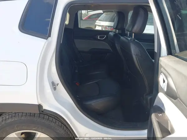 3C4NJCBB6NT150501 2022 JEEP COMPASS - Image 8