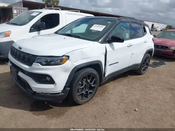 3C4NJCBB6NT213502 2022 JEEP COMPASS - Image 2