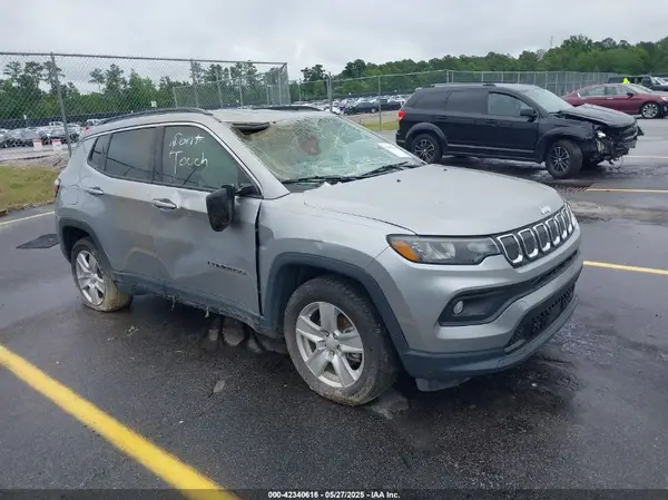 3C4NJCBB6NT228906 2022 JEEP COMPASS - Image 1