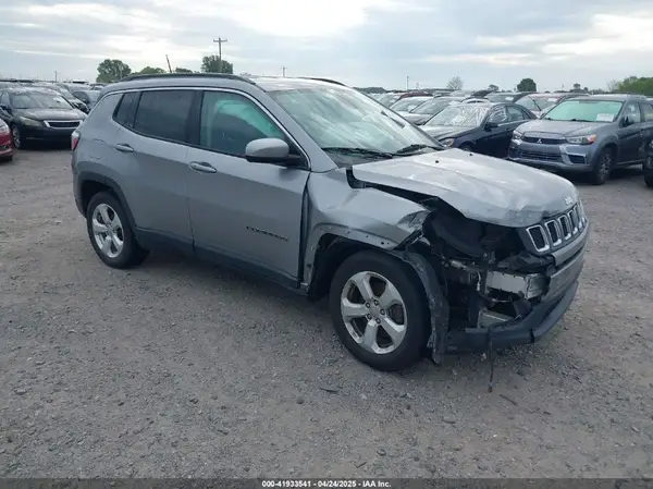 3C4NJCBB7HT617199 2017 JEEP COMPASS - Image 1