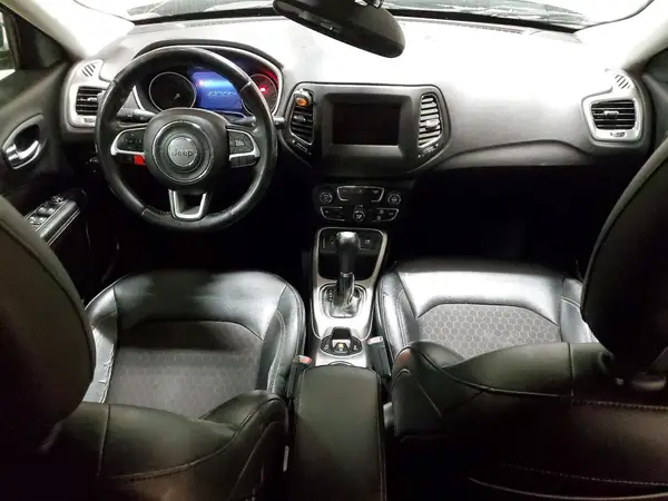 3C4NJCBB7HT658643 2017 JEEP COMPASS - Image 8