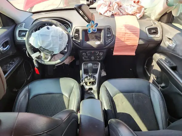 3C4NJCBB7HT668850 2017 JEEP COMPASS - Image 8
