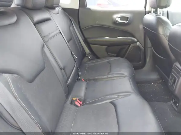 3C4NJCBB7HT690833 2017 JEEP COMPASS - Image 8