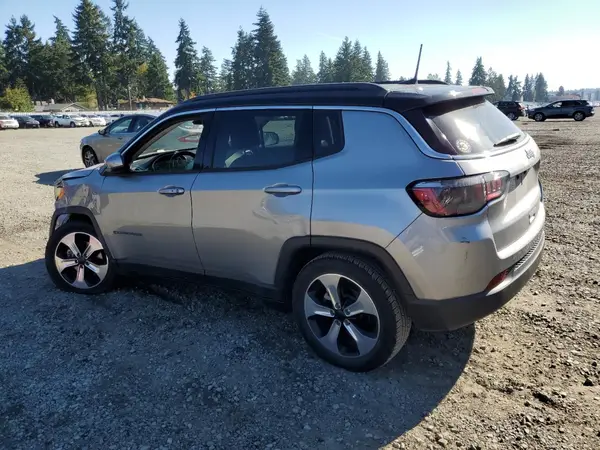 3C4NJCBB7JT105903 2018 JEEP COMPASS - Image 2
