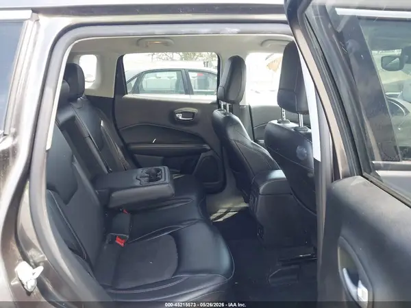 3C4NJCBB7JT124466 2018 JEEP COMPASS - Image 8