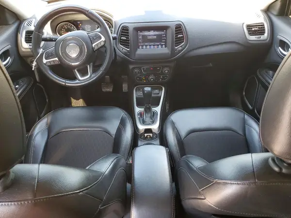 3C4NJCBB7JT137427 2018 JEEP COMPASS - Image 8