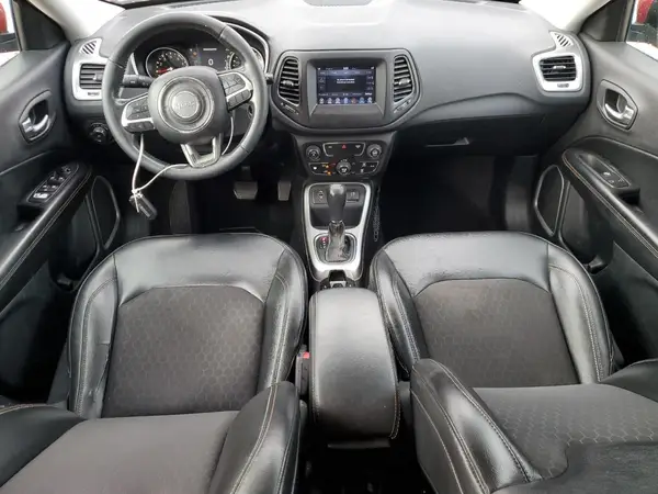 3C4NJCBB7JT140232 2018 JEEP COMPASS - Image 8
