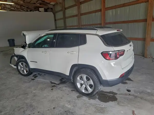 3C4NJCBB7JT165969 2018 JEEP COMPASS - Image 2