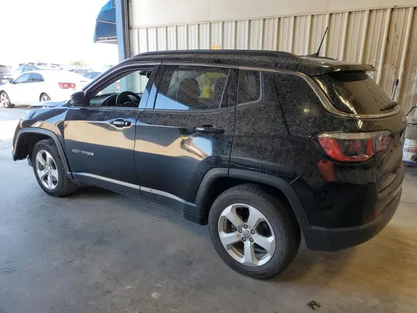 3C4NJCBB7JT233509 2018 JEEP COMPASS - Image 2