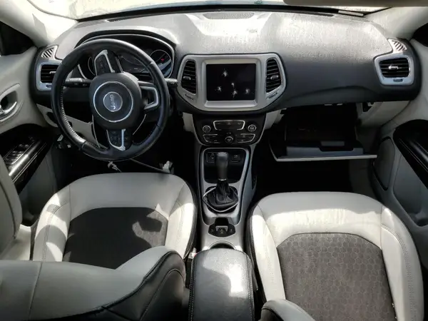 3C4NJCBB7JT233848 2018 JEEP COMPASS - Image 8