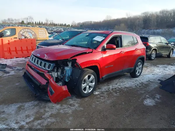 3C4NJCBB7JT240816 2018 JEEP COMPASS - Image 2