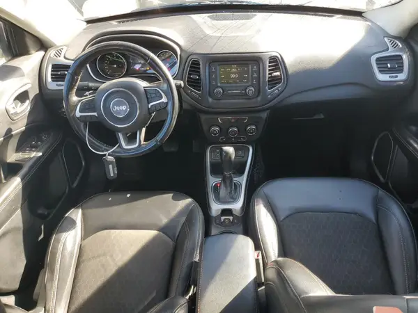 3C4NJCBB7JT265537 2018 JEEP COMPASS - Image 8