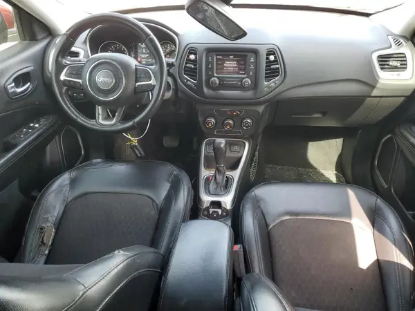 3C4NJCBB7JT267918 2018 JEEP COMPASS - Image 8