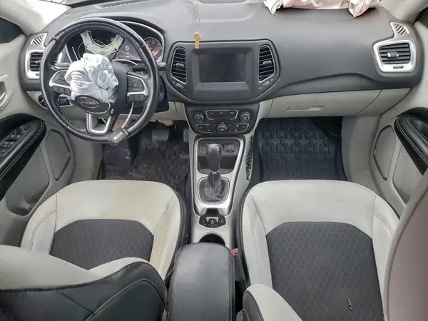 3C4NJCBB7JT286727 2018 JEEP COMPASS - Image 8