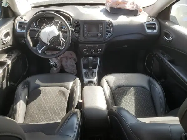 3C4NJCBB7JT287103 2018 JEEP COMPASS - Image 8