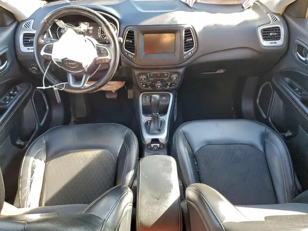 3C4NJCBB7JT300559 2018 JEEP COMPASS - Image 8