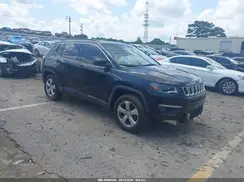 3C4NJCBB7JT304675 2018 JEEP COMPASS