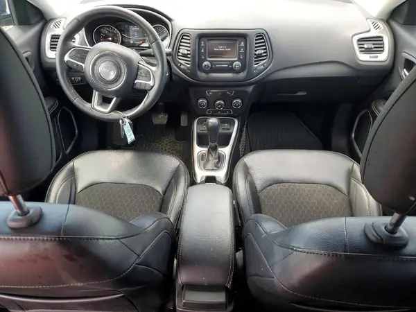 3C4NJCBB7JT318589 2018 JEEP COMPASS - Image 8