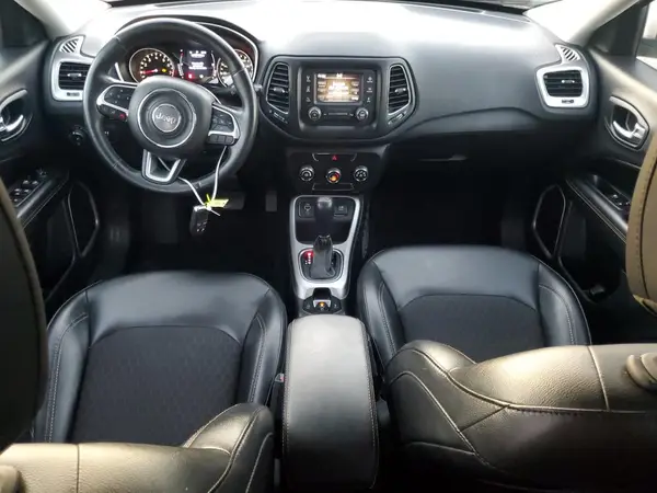 3C4NJCBB7JT374452 2018 JEEP COMPASS - Image 8