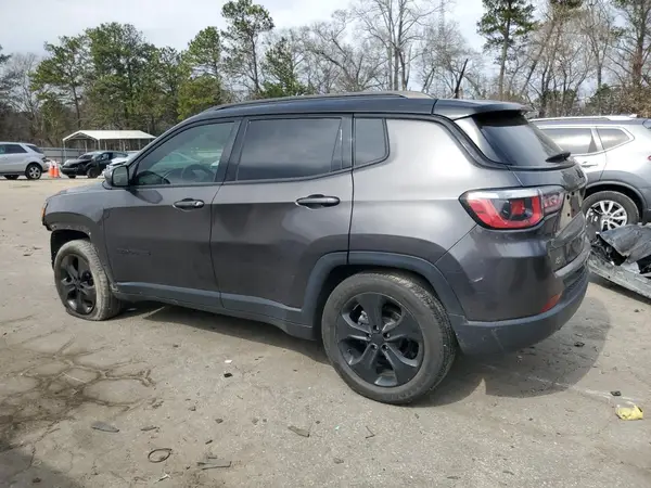 3C4NJCBB7JT408289 2018 JEEP COMPASS - Image 2