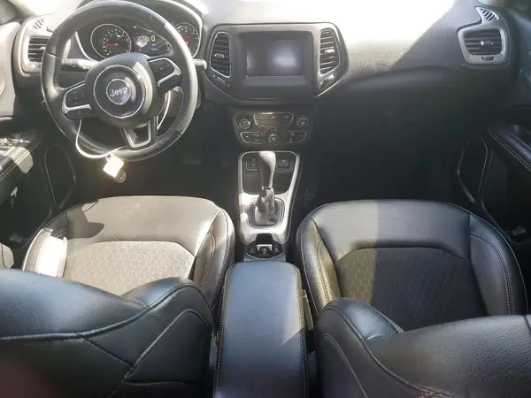 3C4NJCBB7JT408647 2018 JEEP COMPASS - Image 8