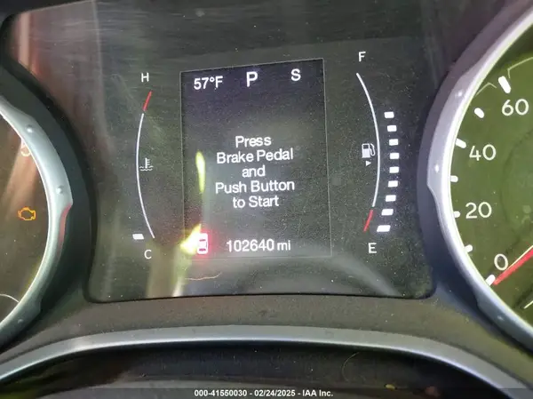 3C4NJCBB7JT460683 2018 JEEP COMPASS - Image 2