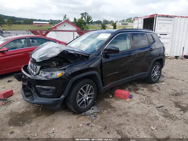 3C4NJCBB7JT487138 2018 JEEP COMPASS - Image 2