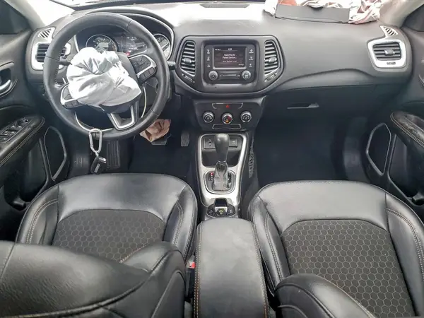3C4NJCBB7JT487723 2018 JEEP COMPASS - Image 8