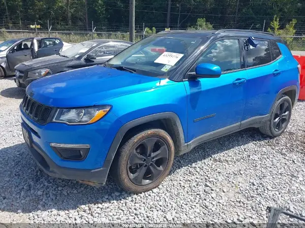 3C4NJCBB7JT487818 2018 JEEP COMPASS - Image 2