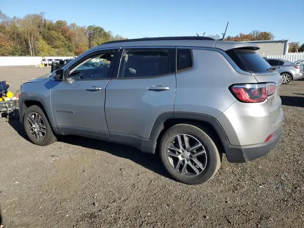 3C4NJCBB7JT488418 2018 JEEP COMPASS - Image 2