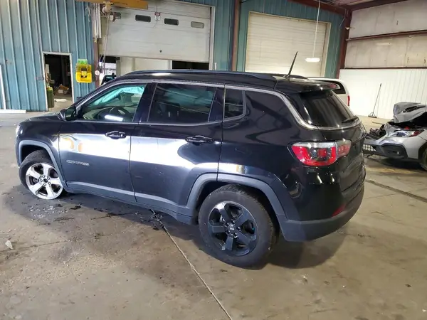 3C4NJCBB7JT502169 2018 JEEP COMPASS - Image 2