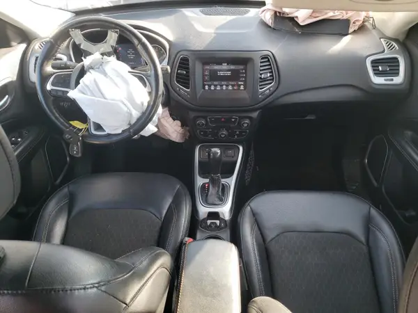 3C4NJCBB7JT503287 2018 JEEP COMPASS - Image 8