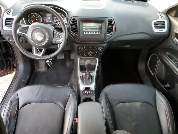 3C4NJCBB7KT636584 2019 JEEP COMPASS - Image 8