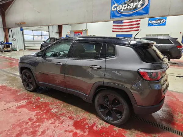 3C4NJCBB7KT636777 2019 JEEP COMPASS - Image 2