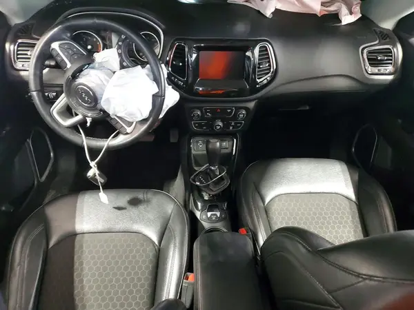 3C4NJCBB7KT640201 2019 JEEP COMPASS - Image 8