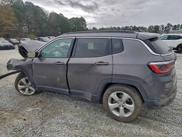 3C4NJCBB7KT652123 2019 JEEP COMPASS - Image 2