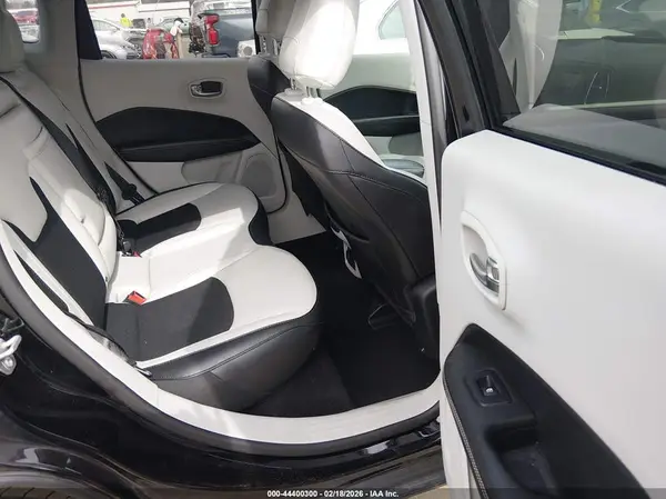 3C4NJCBB7KT652445 2019 JEEP COMPASS - Image 8