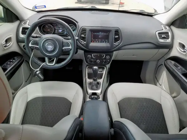 3C4NJCBB7KT652493 2019 JEEP COMPASS - Image 8