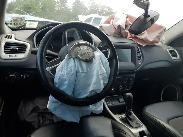 3C4NJCBB7KT699300 2019 JEEP COMPASS - Image 8