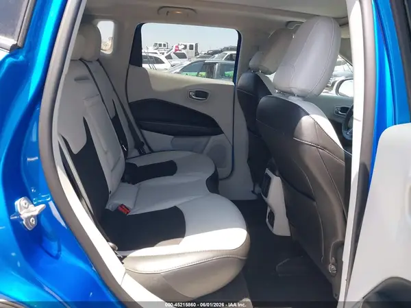 3C4NJCBB7KT706598 2019 JEEP COMPASS - Image 8